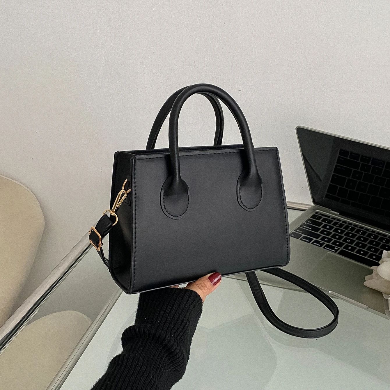 Women Bags Guess - Повседневные сумки через плечо из искусственной